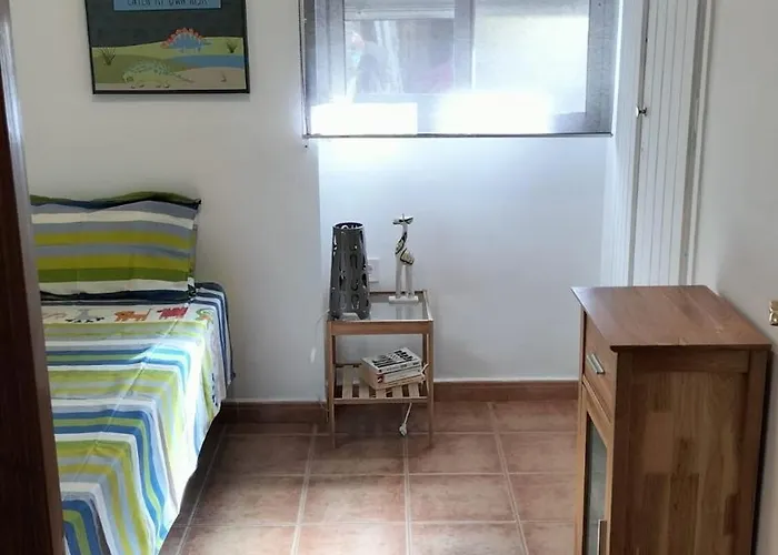 아파트 Beautiful 3 Bedrooms, 2 Baths, Balcony, 푸엔히롤라