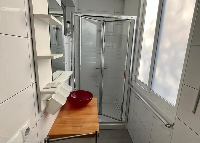 아파트 Beautiful 3 Bedrooms, 2 Baths, Balcony, 푸엔히롤라