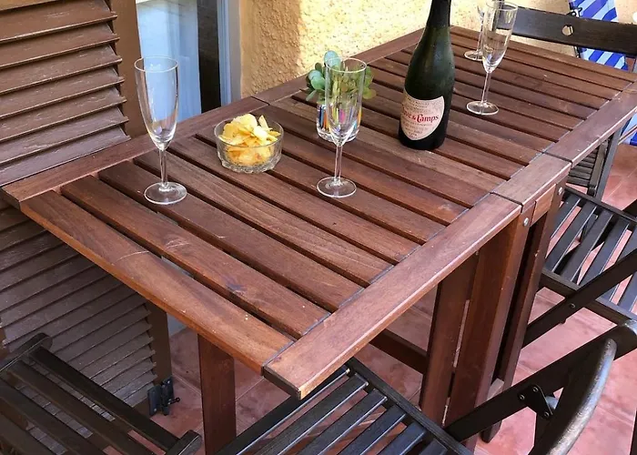 아파트 Beautiful 3 Bedrooms, 2 Baths, Balcony, 푸엔히롤라